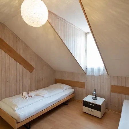 Between Lakes - 54 Interlaken