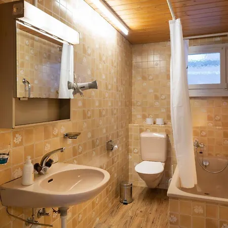 Between Lakes - 54 Interlaken