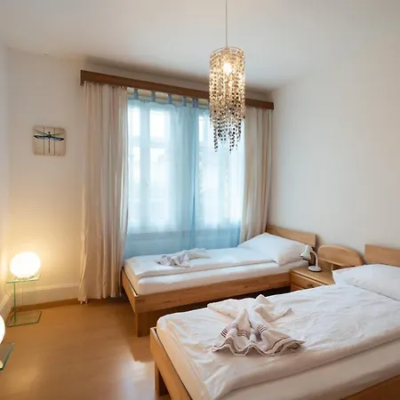 Between Lakes - 54 Interlaken